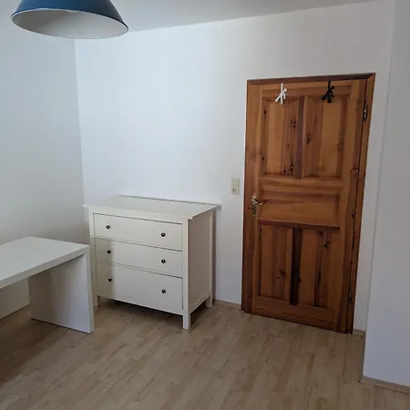 Spacious In Schwabach's Downtown דירה